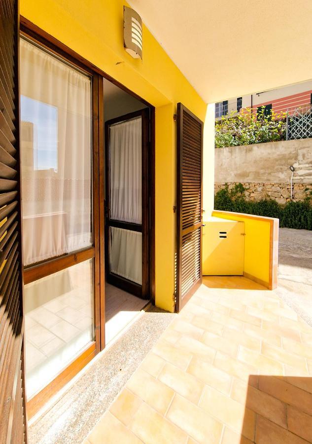 Residenza Quarto 02 - La Maddalena Διαμέρισμα Λα Μανταλένα Εξωτερικό φωτογραφία